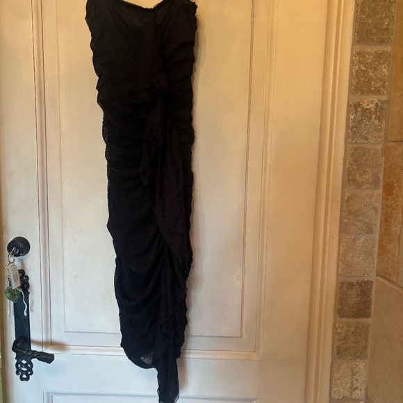 Dress - Picture 1 of 4